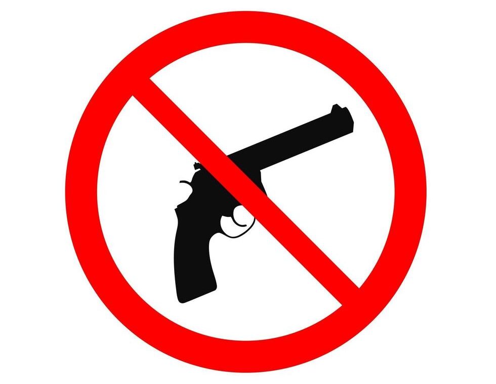 cropped-2302044-no-waffen-zeichen-waffen-verbot-stop-shooting-emblem-vektor.jpg